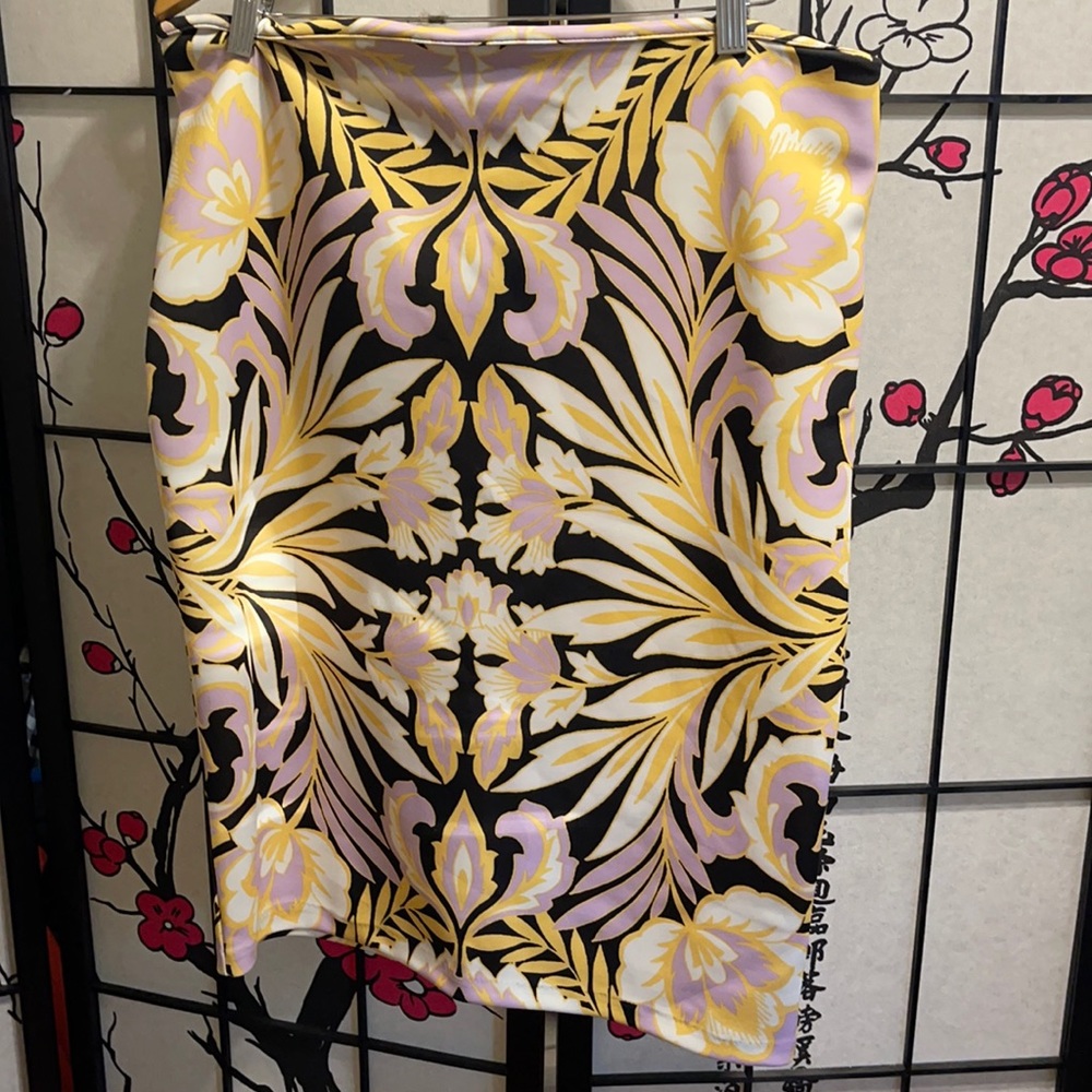 Pencil skirt